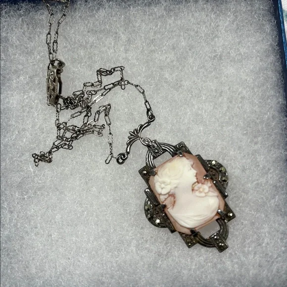 1920’s Silver and Marcasite Cameo Necklace - Picture 2 of 7